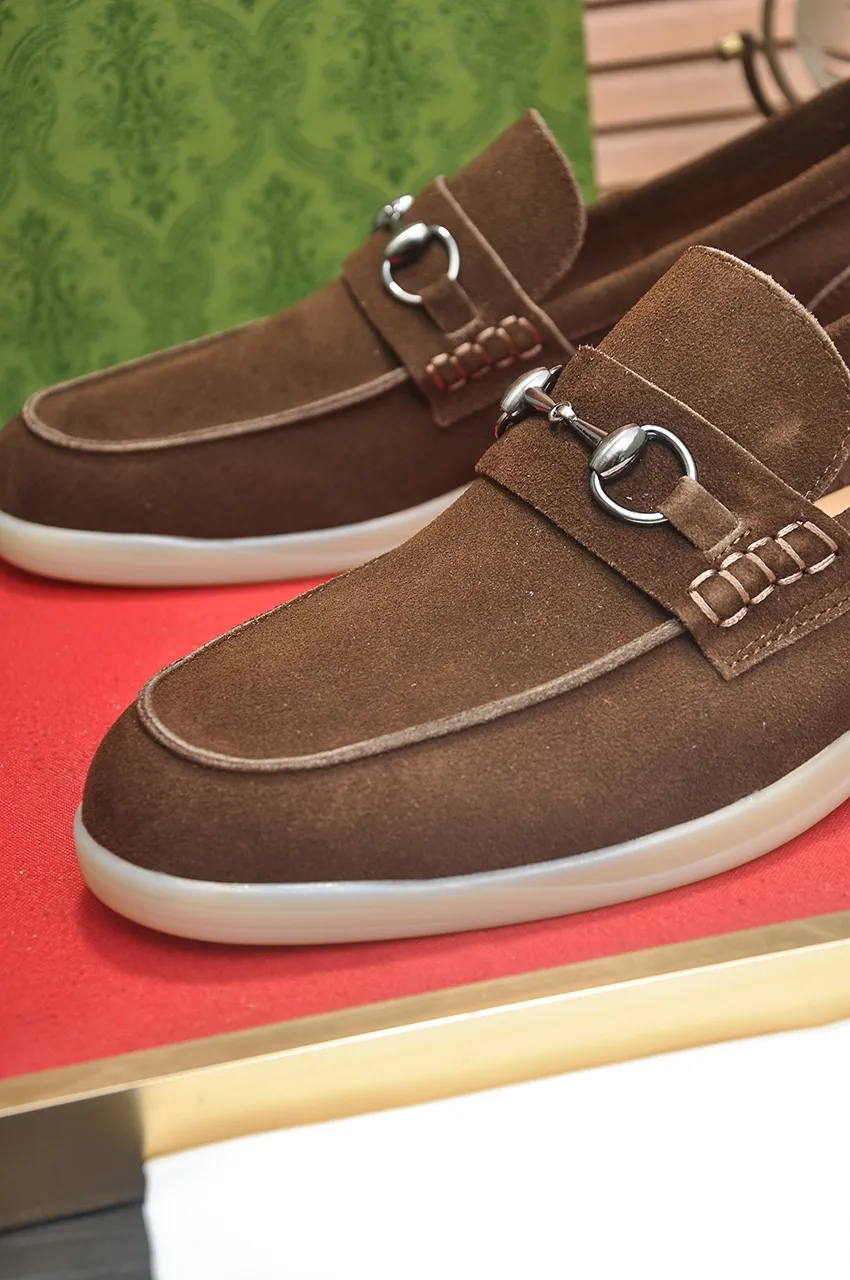 Men's shoes 💰440💶【GUCCI】 (High-end Niuli) New 🍀Gucci* - top version Gucci classic casual leather shoes! It is made of imported original cowhide and has a comfortable first layer of cowhide lining! Original wear-resistant rubber outsole! High quality products! Code number 38-44!